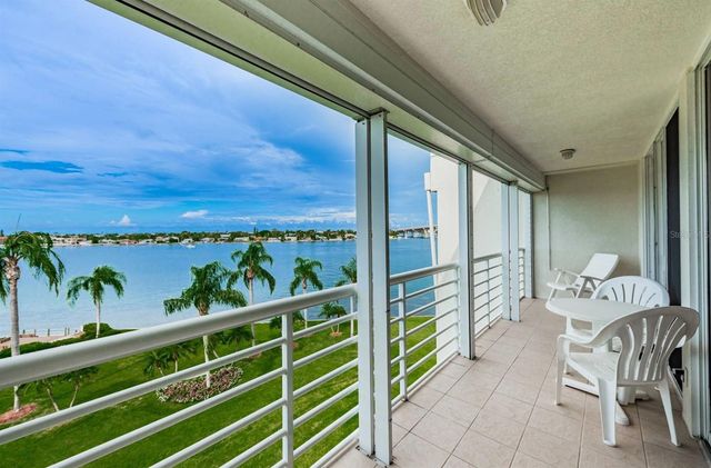 6001 BAHIA DEL MAR CIRCLE 527, St Petersburg, FL 33715