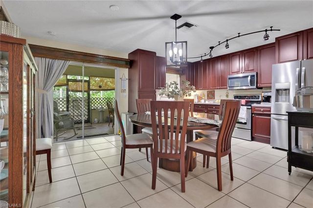 2001 48th ST SW, Naples, FL 34116