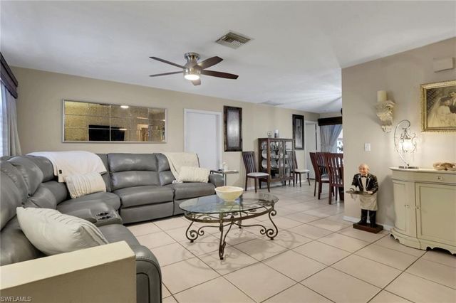 2001 48th ST SW, Naples, FL 34116