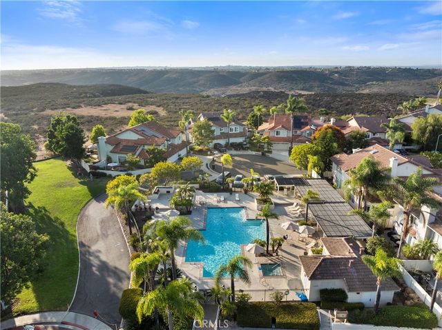 11265 Caminito Aclara, San Diego, CA 92126