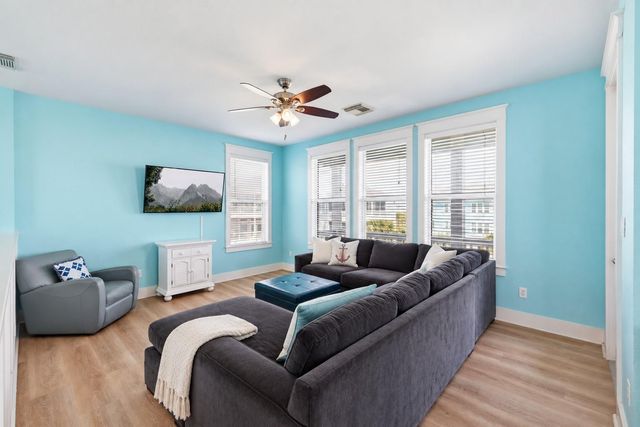 4218 King Rail Circle, Galveston, TX 77554