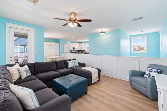 4218 King Rail Circle, Galveston, TX 77554