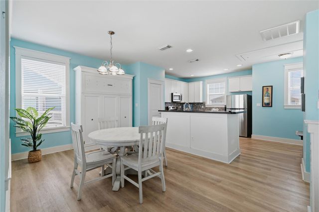 4218 King Rail Circle, Galveston, TX 77554