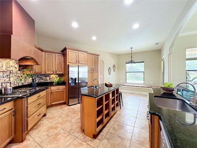 806 JOHNS POINT DRIVE, Winter Garden, FL 34787