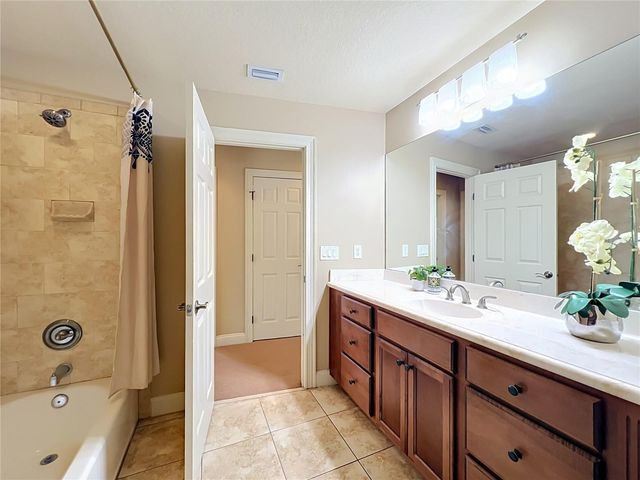 806 JOHNS POINT DRIVE, Winter Garden, FL 34787