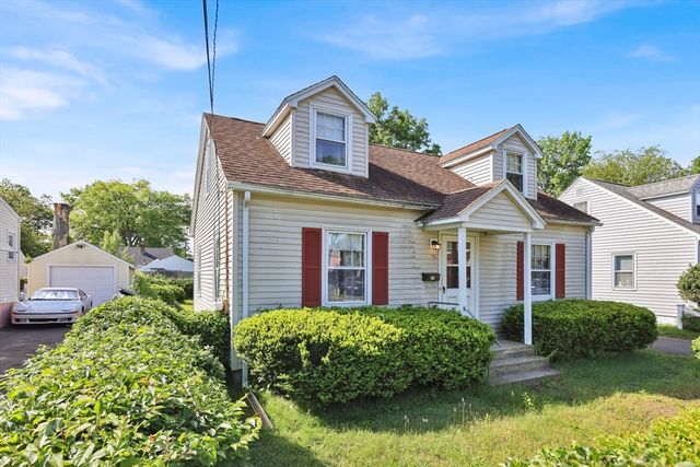 95 Kingsley St, Springfield, MA 01104