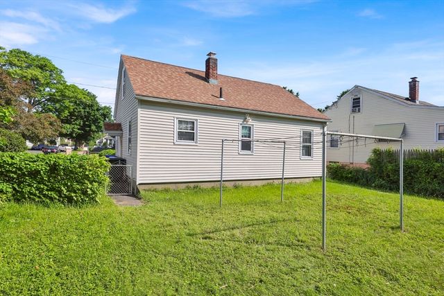95 Kingsley St, Springfield, MA 01104