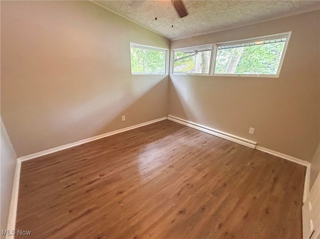 837 Pinecrest Road, Girard, OH 44420