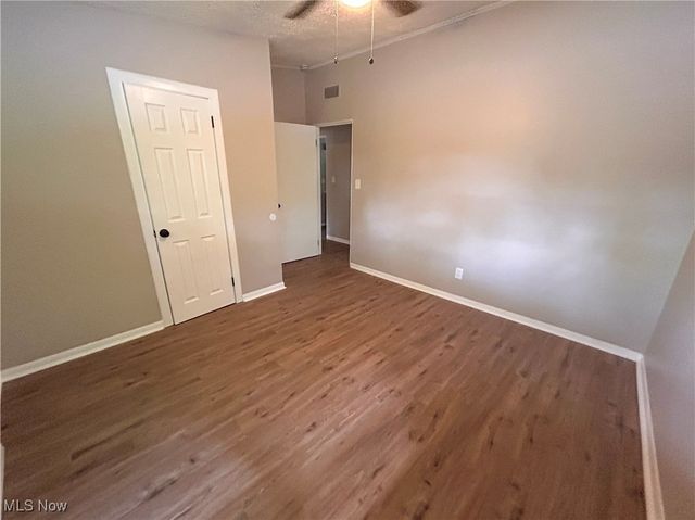 837 Pinecrest Road, Girard, OH 44420