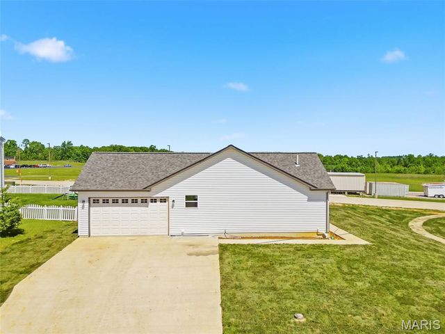 51 Mill Point Court, Moscow Mills, MO 63362
