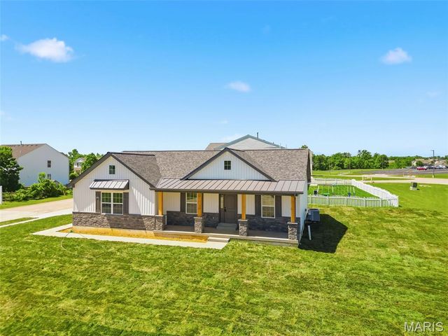 51 Mill Point Court, Moscow Mills, MO 63362