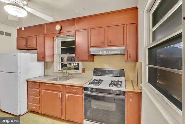 1815 DUNWOODY RD, Parkville, MD 21234