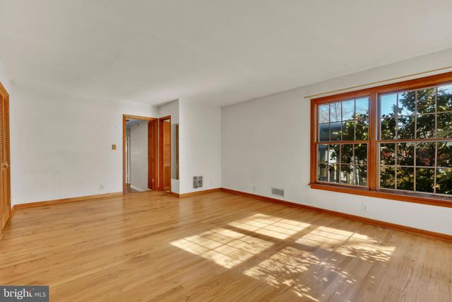 1815 DUNWOODY RD, Parkville, MD 21234