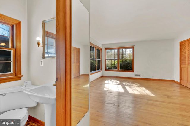 1815 DUNWOODY RD, Parkville, MD 21234