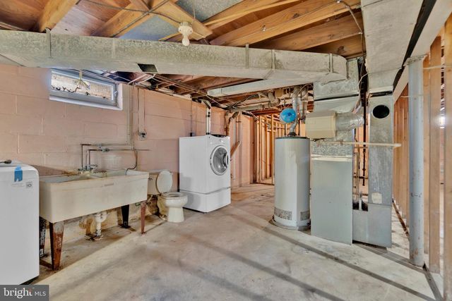 1815 DUNWOODY RD, Parkville, MD 21234