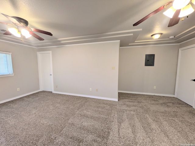 6618 CLOVERBEND ST, Leon Valley, TX 78238