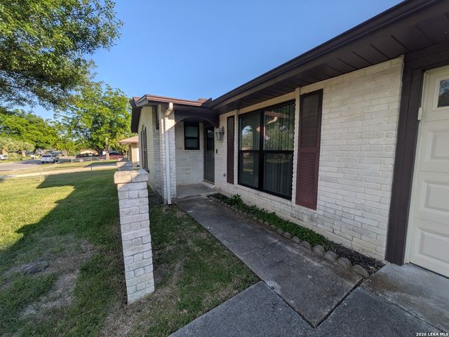 6618 CLOVERBEND ST, Leon Valley, TX 78238