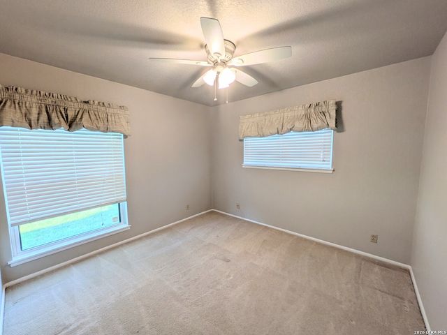 6618 CLOVERBEND ST, Leon Valley, TX 78238