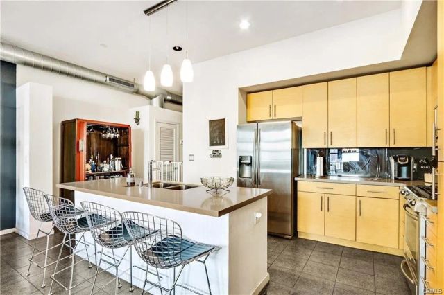 133 E The Promenade North 524, Long Beach, CA 90802