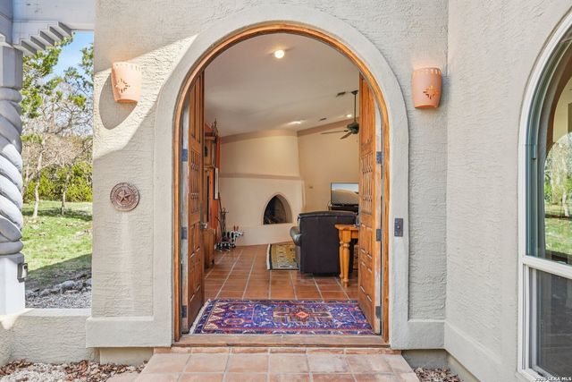 108 Brushy Drive, Hunt, TX 78024