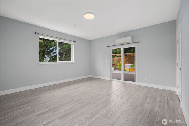 10622 55th Avenue S, Seattle, WA 98178