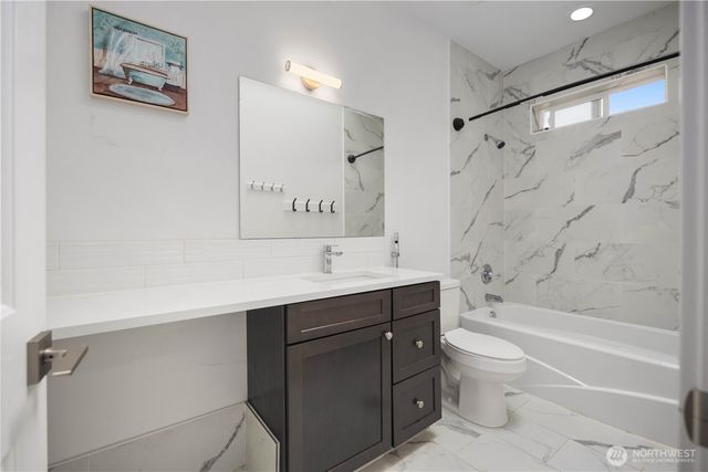 10622 55th Avenue S, Seattle, WA 98178