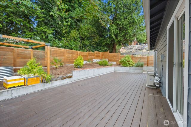 10622 55th Avenue S, Seattle, WA 98178