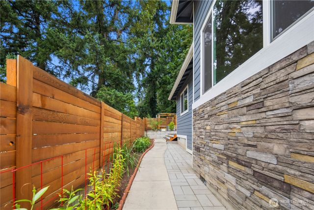 10622 55th Avenue S, Seattle, WA 98178