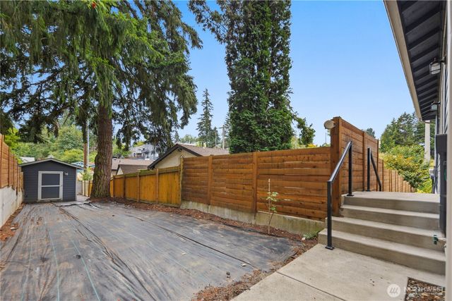 10622 55th Avenue S, Seattle, WA 98178