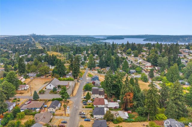10622 55th Avenue S, Seattle, WA 98178
