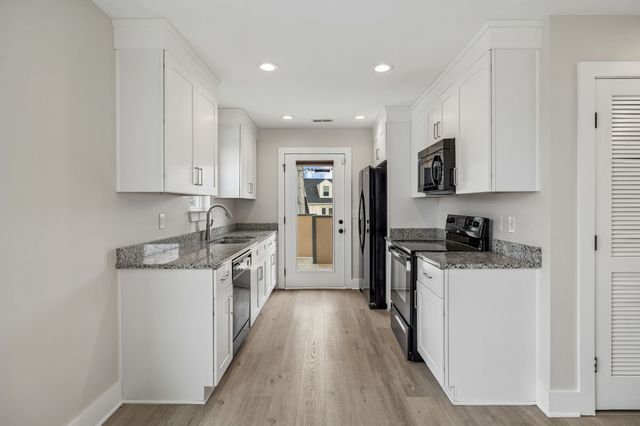 3722 Lausanne Dr, Nashville, TN 37211