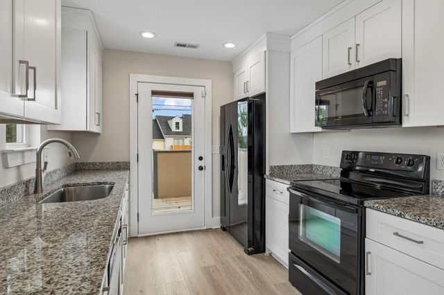 3722 Lausanne Dr, Nashville, TN 37211