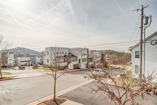 3722 Lausanne Dr, Nashville, TN 37211