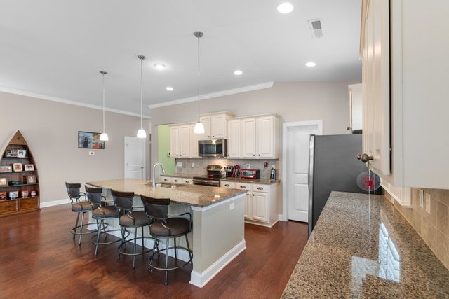 762 Callant Dr., Little River, SC 29566