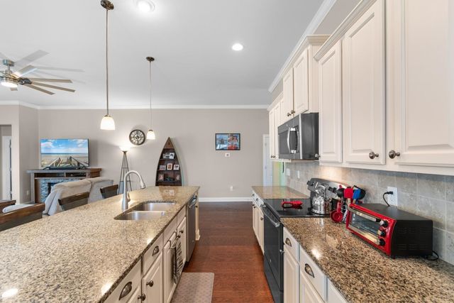 762 Callant Dr., Little River, SC 29566