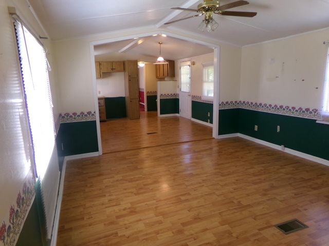 206 Waleto Street, Jeffersonville, KY 40337