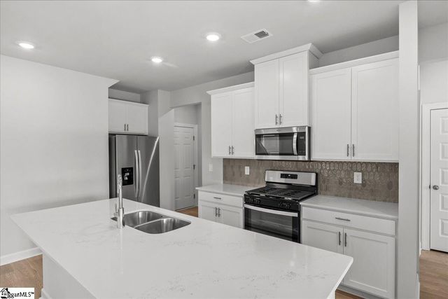 535 Crowder Place, Piedmont, SC 29673