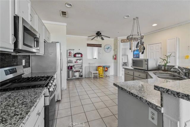 9171 Ravenswood, Hesperia, CA 92344