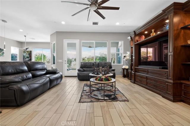 85556 Molvena, Indio, CA 92203