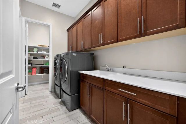 85556 Molvena, Indio, CA 92203