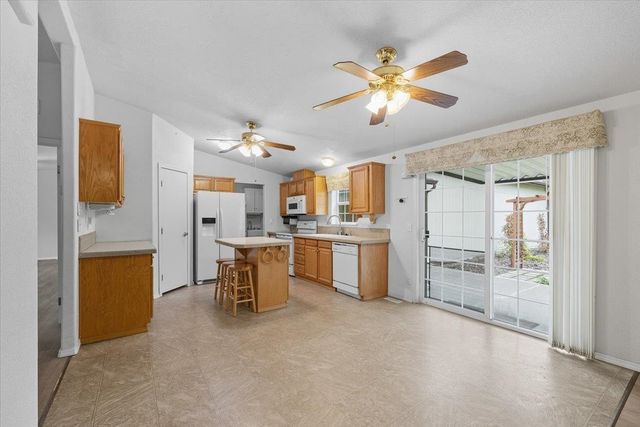 8827 N Seven Mile Rd, Nine Mile Falls, WA 99026