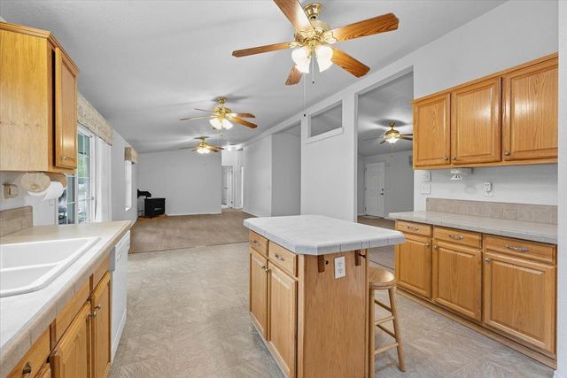 8827 N Seven Mile Rd, Nine Mile Falls, WA 99026