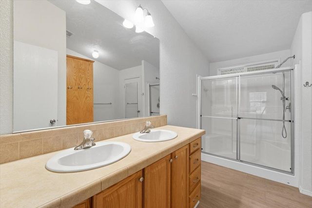 8827 N Seven Mile Rd, Nine Mile Falls, WA 99026