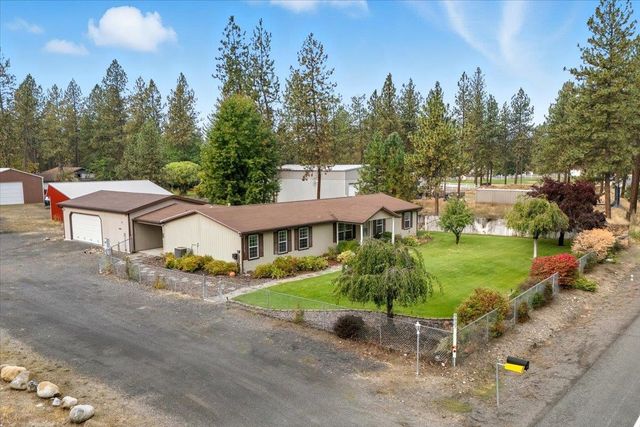 8827 N Seven Mile Rd, Nine Mile Falls, WA 99026