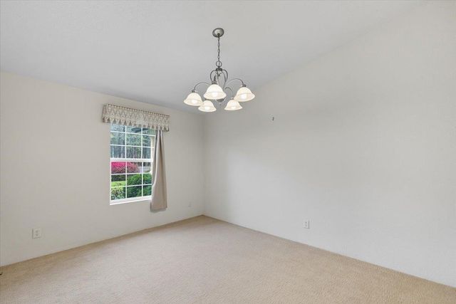 8827 N Seven Mile Rd, Nine Mile Falls, WA 99026