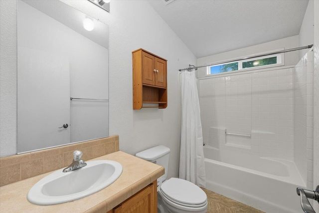 8827 N Seven Mile Rd, Nine Mile Falls, WA 99026