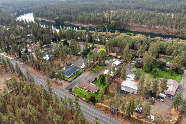 8827 N Seven Mile Rd, Nine Mile Falls, WA 99026