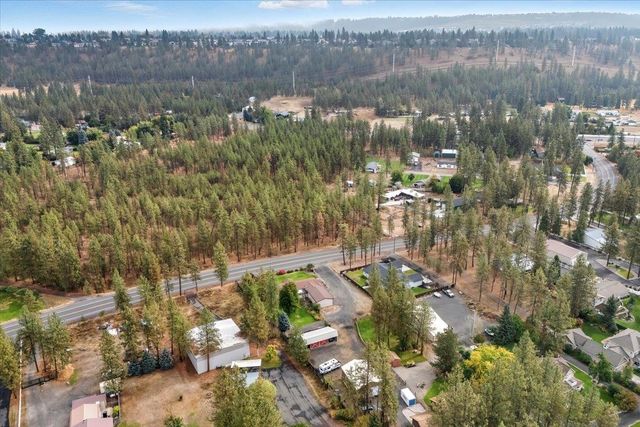 8827 N Seven Mile Rd, Nine Mile Falls, WA 99026