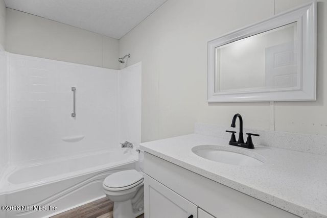 13 TULIP Court, Middleburg, FL 32068