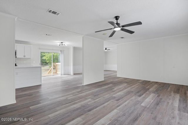 13 TULIP Court, Middleburg, FL 32068